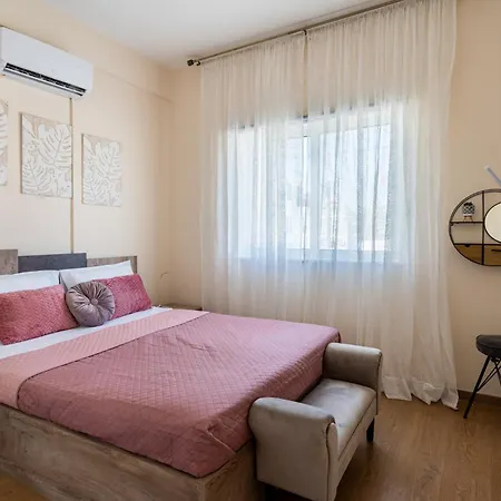 Bloom Apartment *
